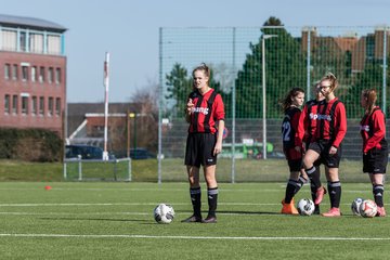 Bild 41 - B-Juniorinnen SG Weststeinburg/Bei - SV Fisia 03 : Ergebnis: 1:2